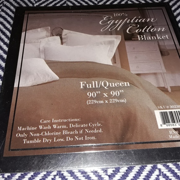 Egyptian Cotton blanket. Full/Queen. 90"×90" - Picture 3 of 3